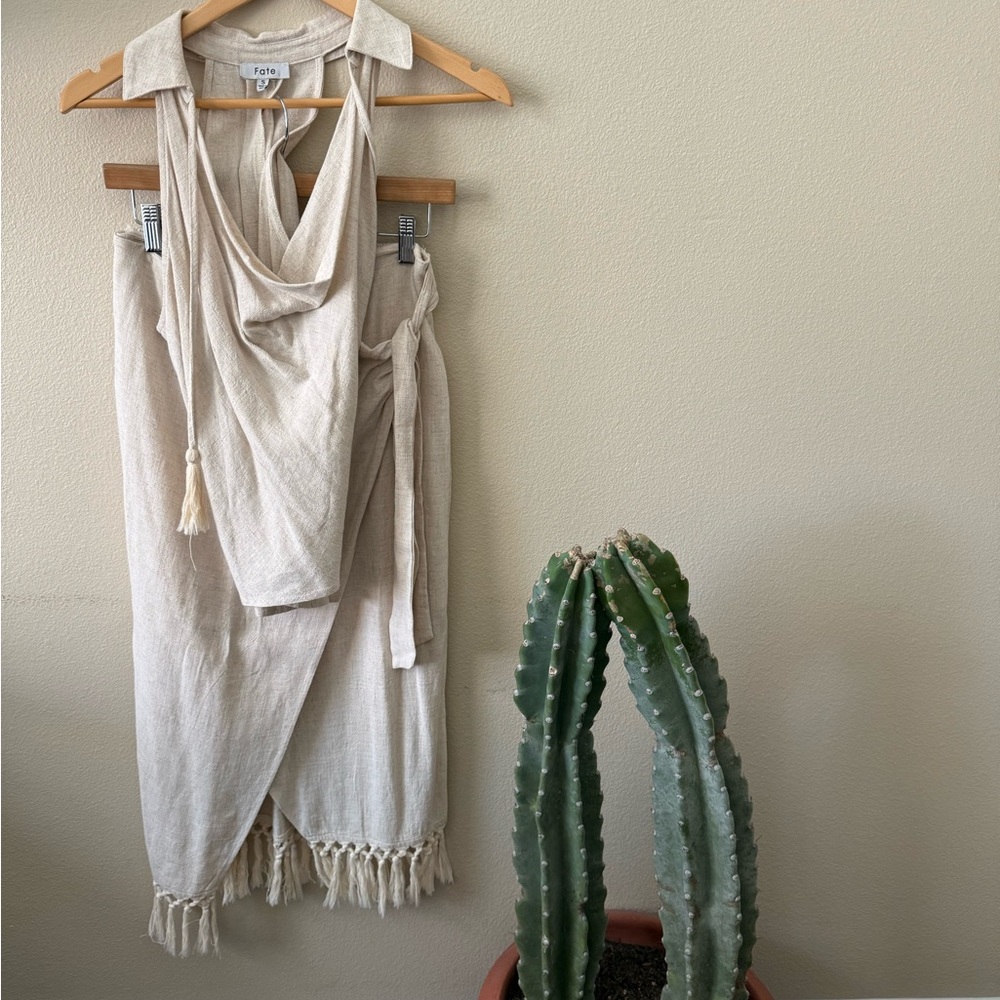 Fate Cream skirt set  with Tassel Accents